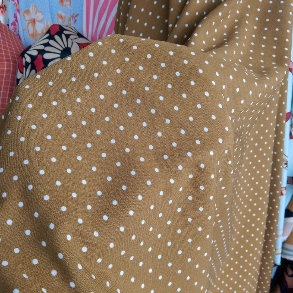 Kain Wolfis Monalisa Motif Polkadot - Bahan Wolpeach Premium Meteran / Per Setengah Meter Aj