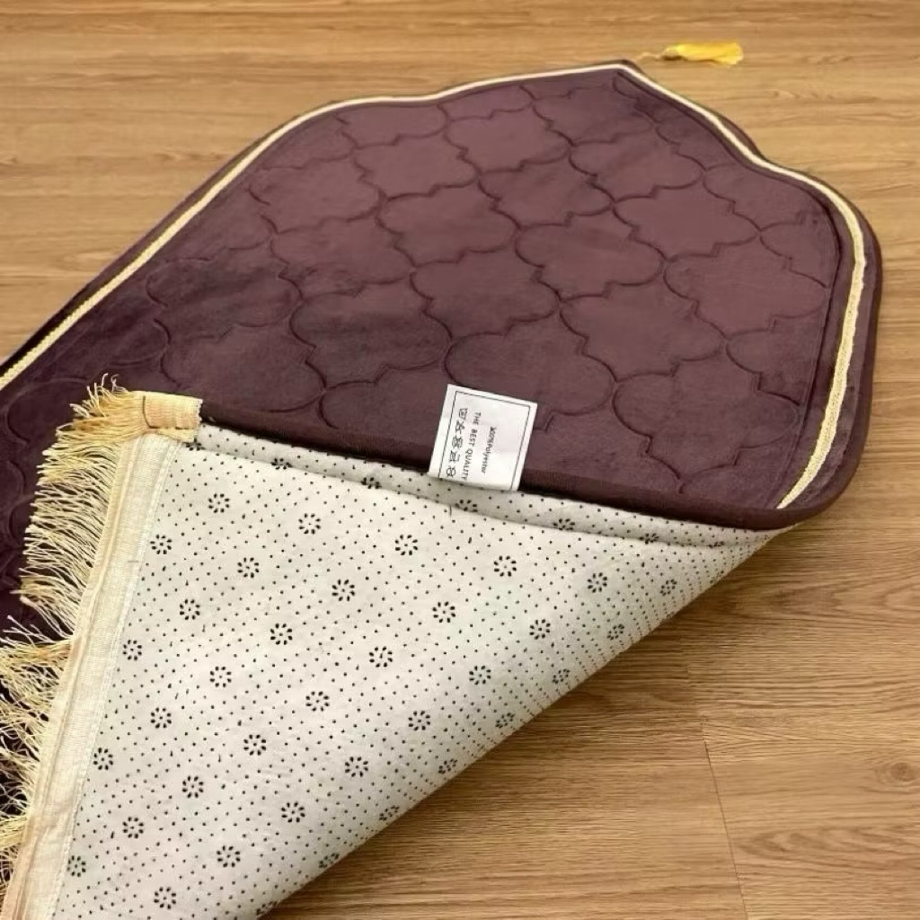 Sajadah Kubah Ukuran Dewasa Dan Medium Sajadah Rumbai Anti Slip Bahan Embos Tebal Nyaman