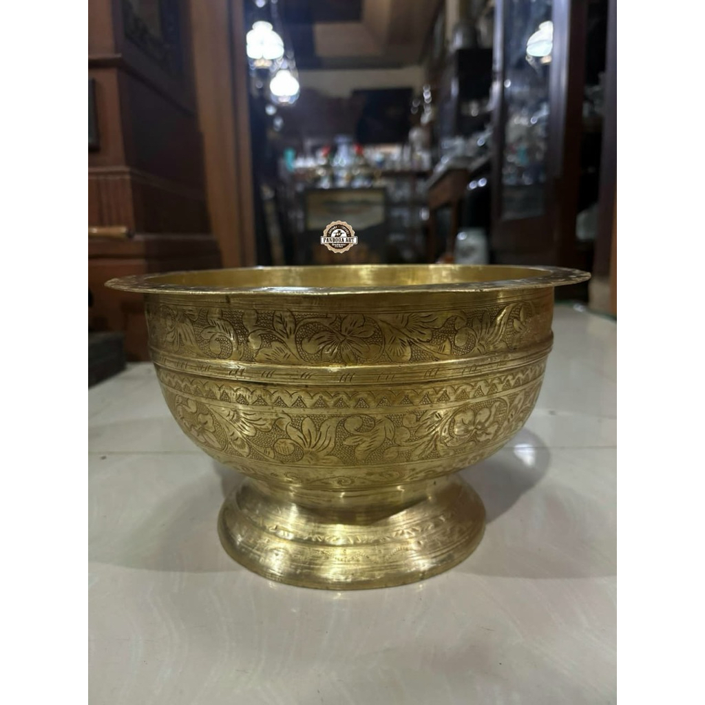 Bokor kuningan ukir lawas TEBAL ( B-1130 )