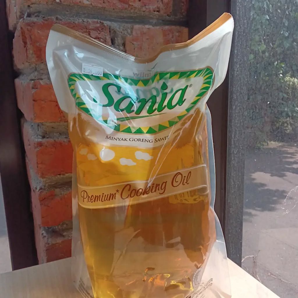 SIBRAYA Mart | Minyak Goreng Sania 2 Liter | Sania Minyak Goreng Pouch 2 Liter