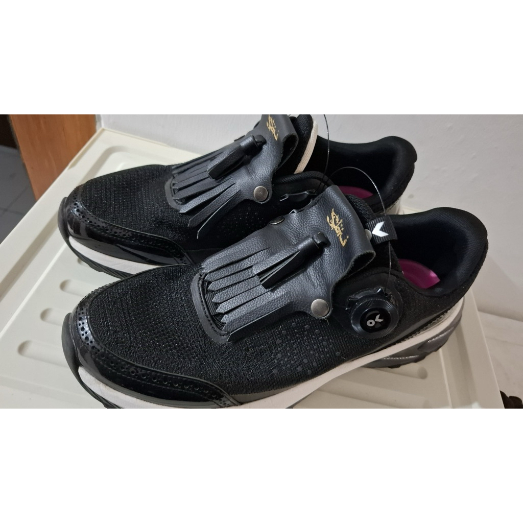 sepatu kanky