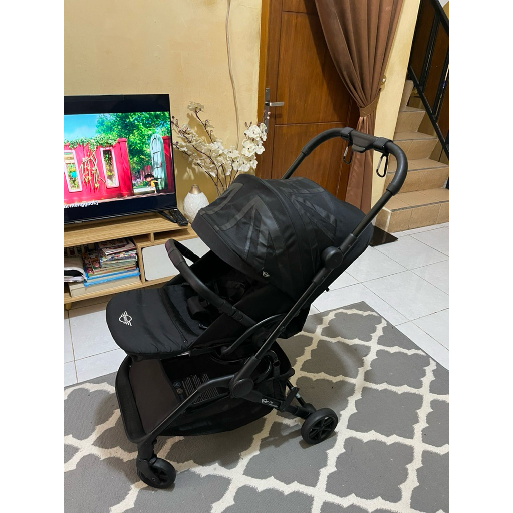 Preloved Stroller Easywalker Mini Buggy Turn 2 - Oxford Black