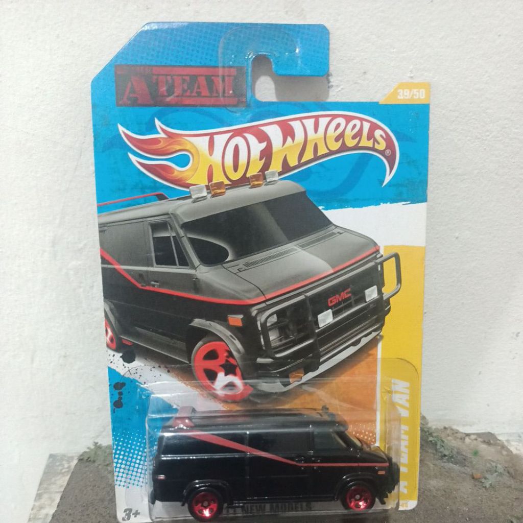 Hot Wheels// 2011 New Model A Team Van - Free Protektor
