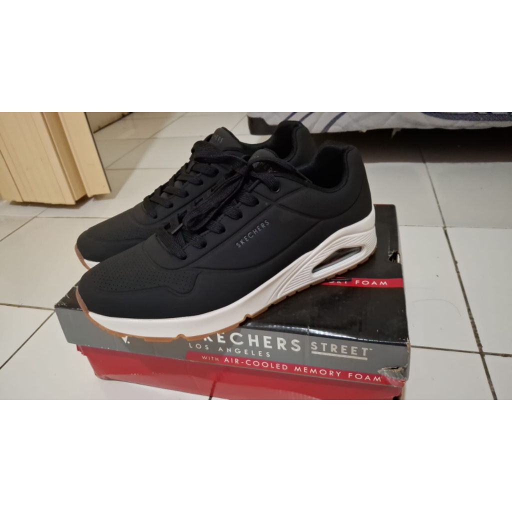 sepatu sekolah skechers