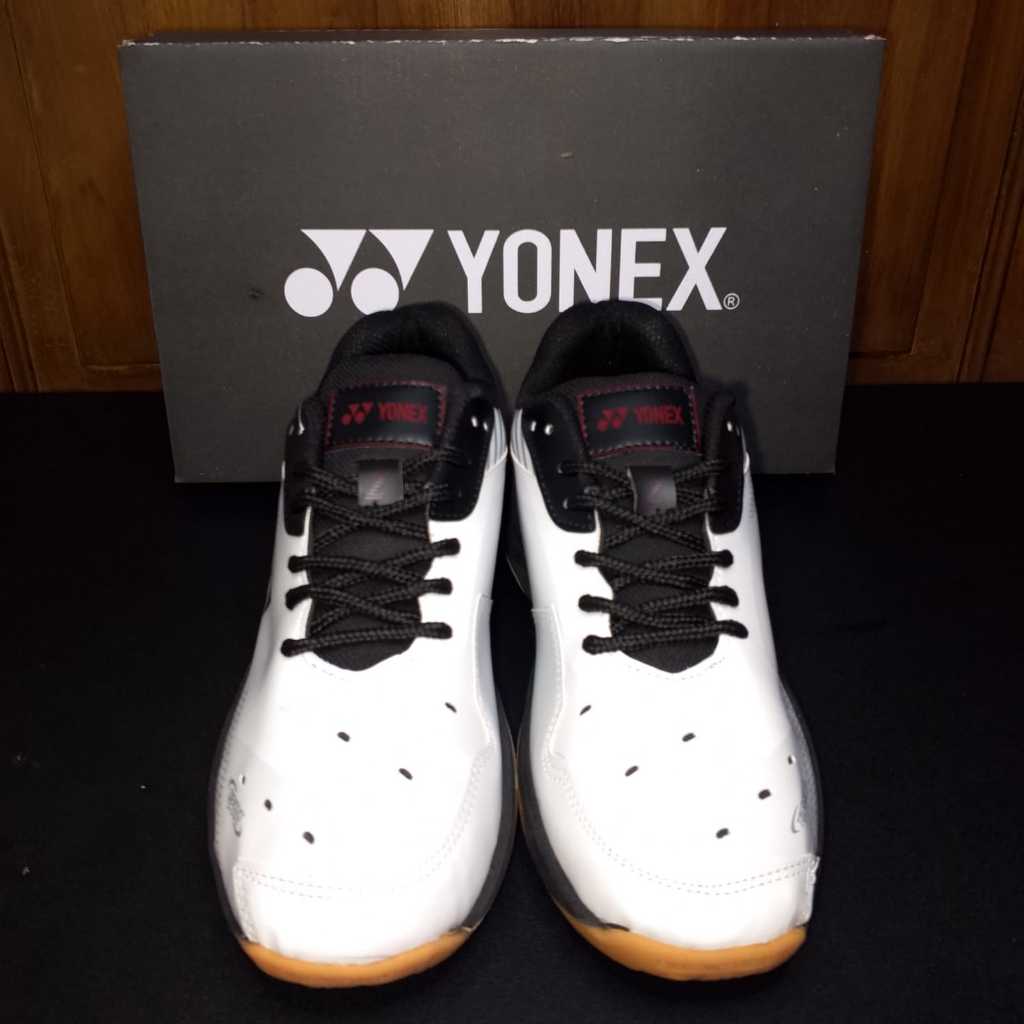 FLASH SALE Sepatu Badminton YONEX SHB 65 Z3 WHITE RED POWER CUSHION SHB65 Z 3 KME MEX WEX