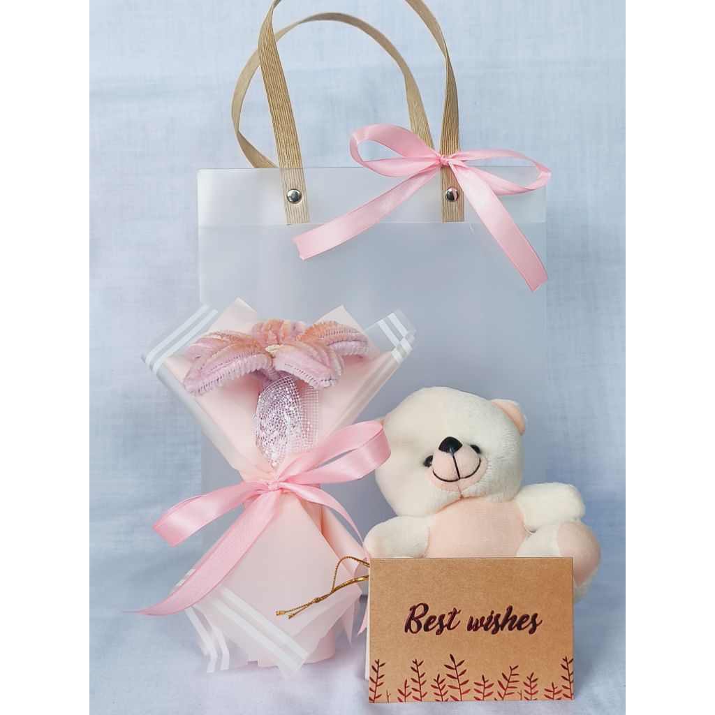 Hampers wisuda/Hampers ulang tahun/Gift box/Kado ulang tahun/buket mini