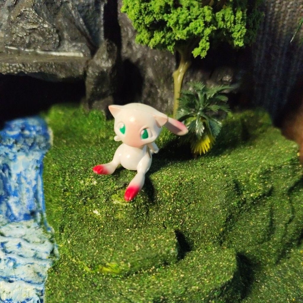 pokemon figure - Mew - tomy