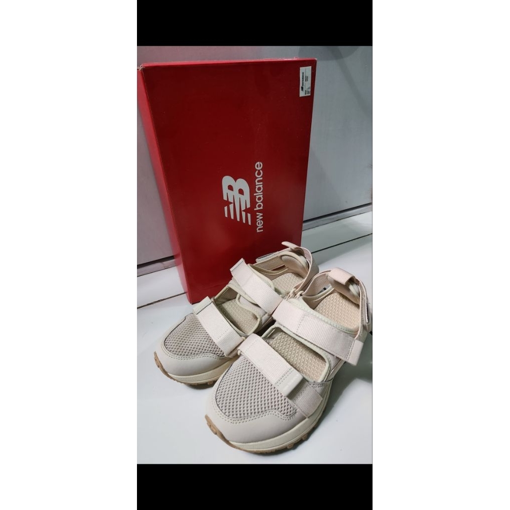 New Balance 710 Preloved