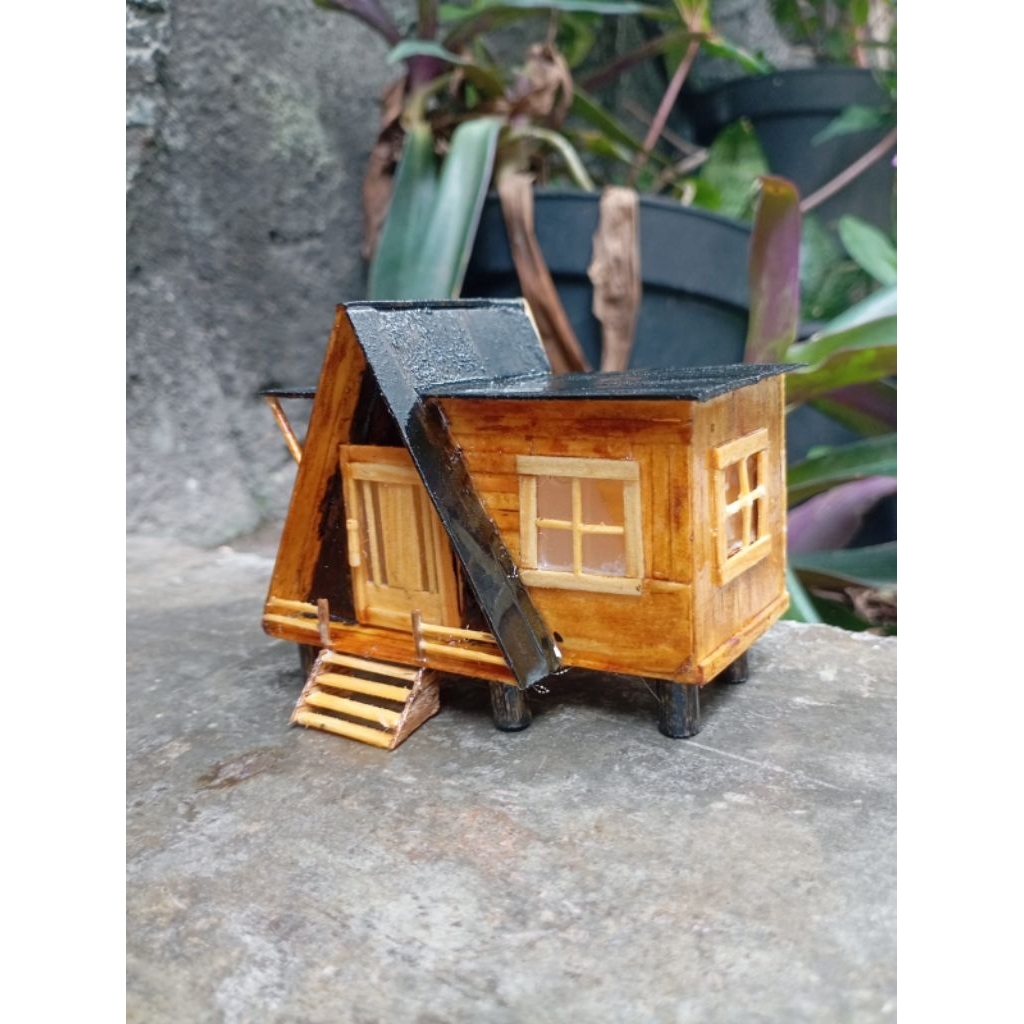 Miniatur rumah kayu #1