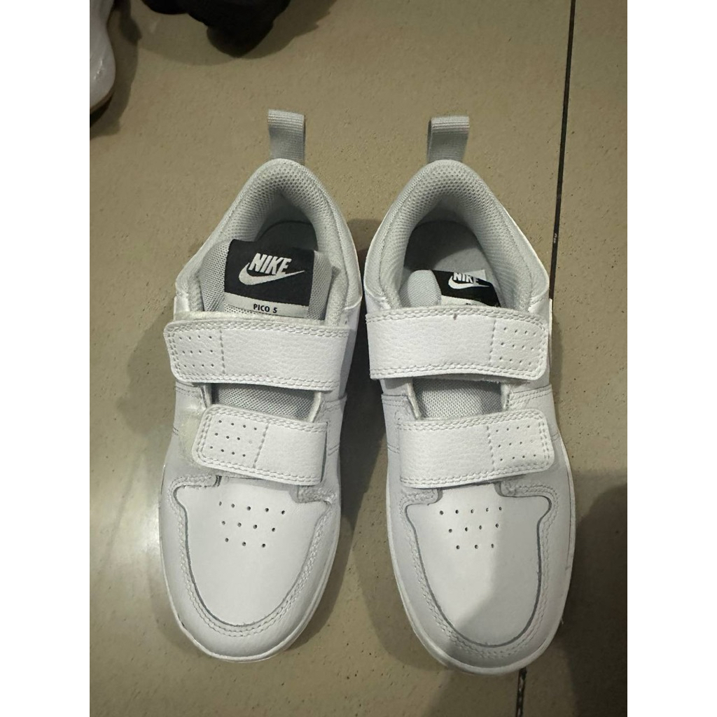 sepatu nike anak ori size 31 putih polos