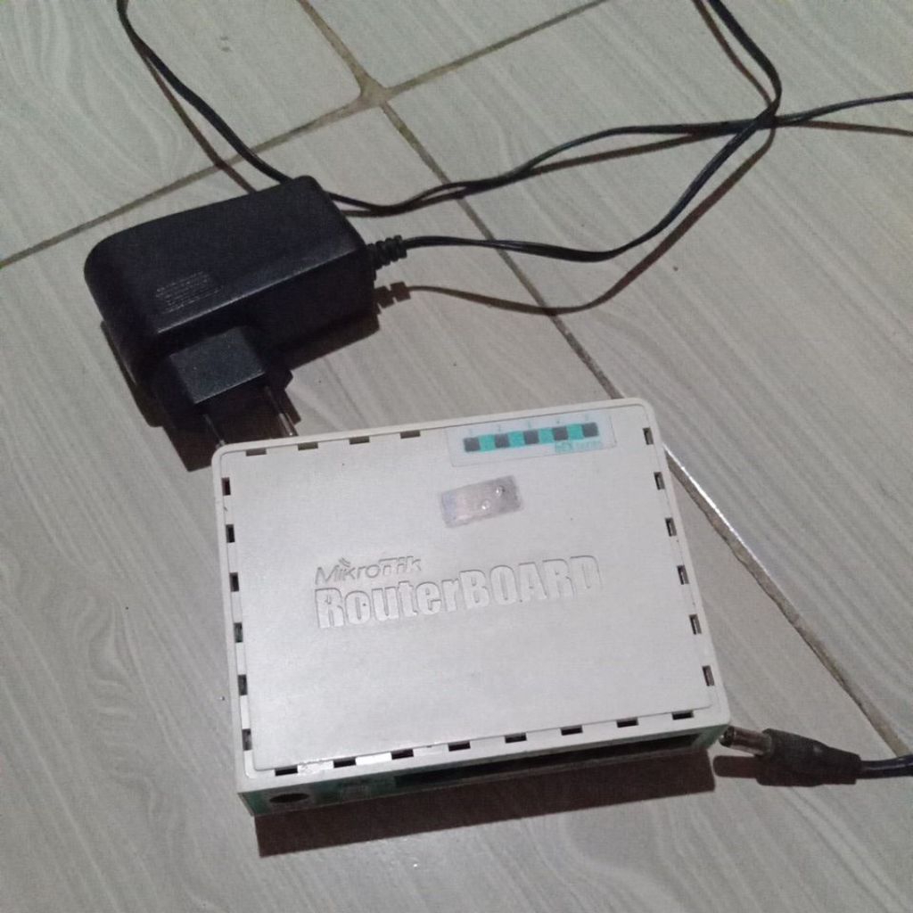 Mikrotik Rb750r2