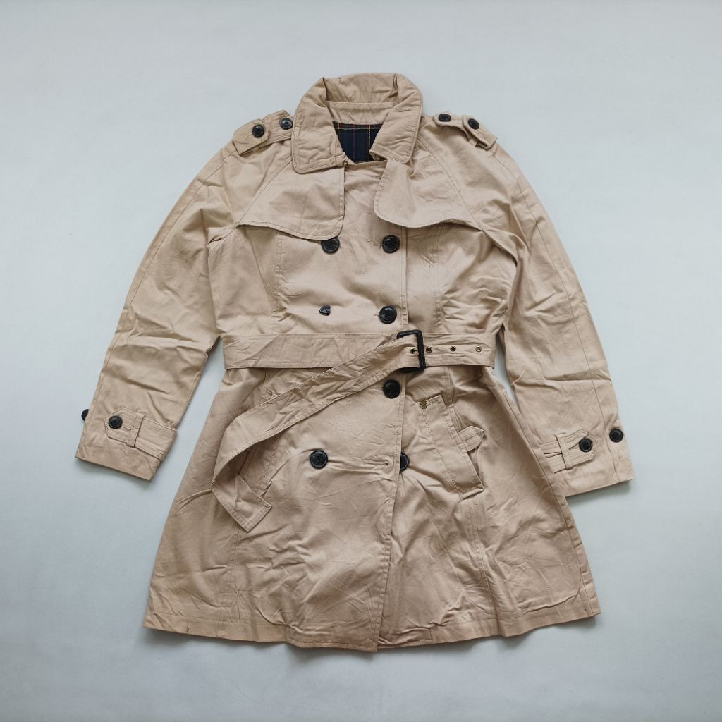 Stradivarius trench coat size L wanita P005