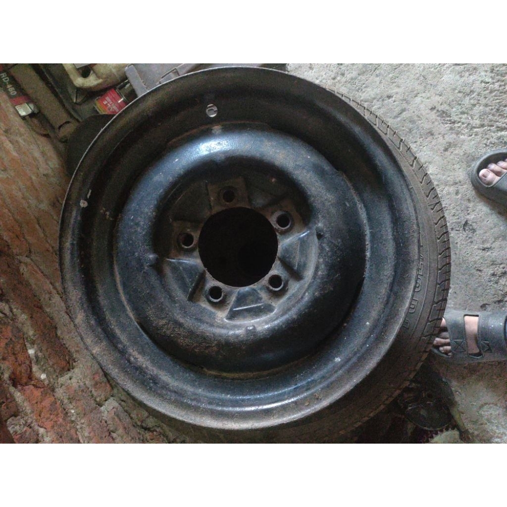 velg Willys antik. pcd 5 x 139.5