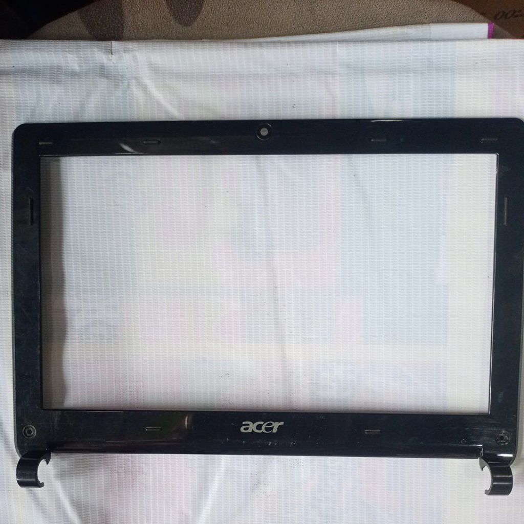 Frame/Prem Cover LCD Acer Aspire One Happy/D270/D257