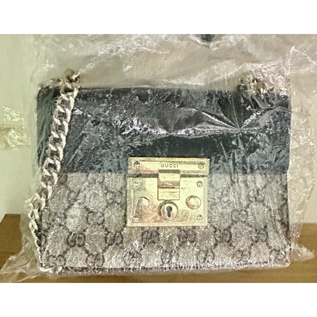 preloved tas Gucci Padlock Gg Supreme Shoulder Bag