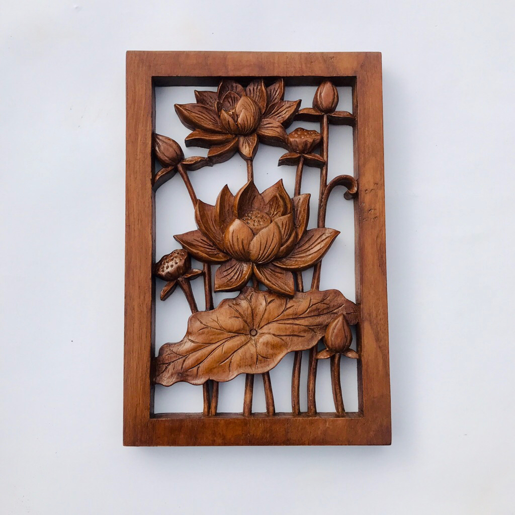 Ukiran Hiasan Dinding Kayu Motif Bunga Lotus
