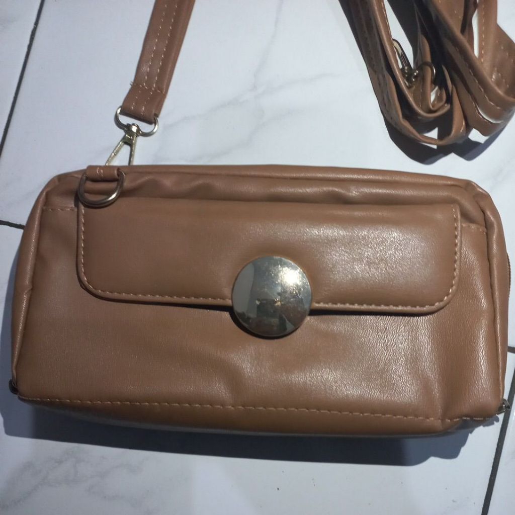 Tas Selempang Coklat