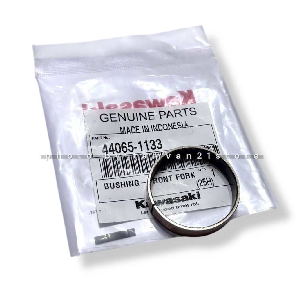 BUSHING BOTTOM SHOCK DEPAN CINCIN KUNINGAN KLX 150 L S TELESKOPIK ORIGINAL KAWASAKI 44065-1133