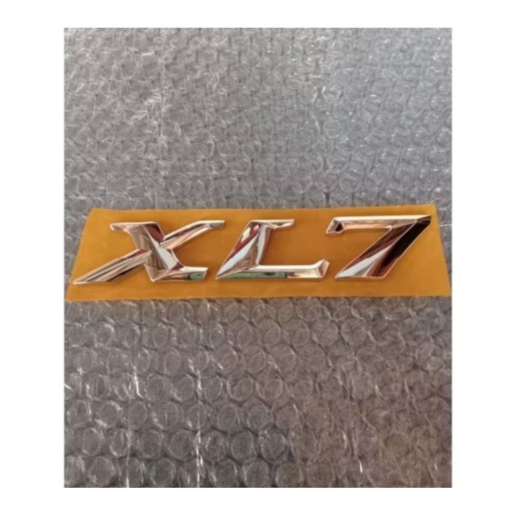 Emblem logo mobil suzuki XL 7