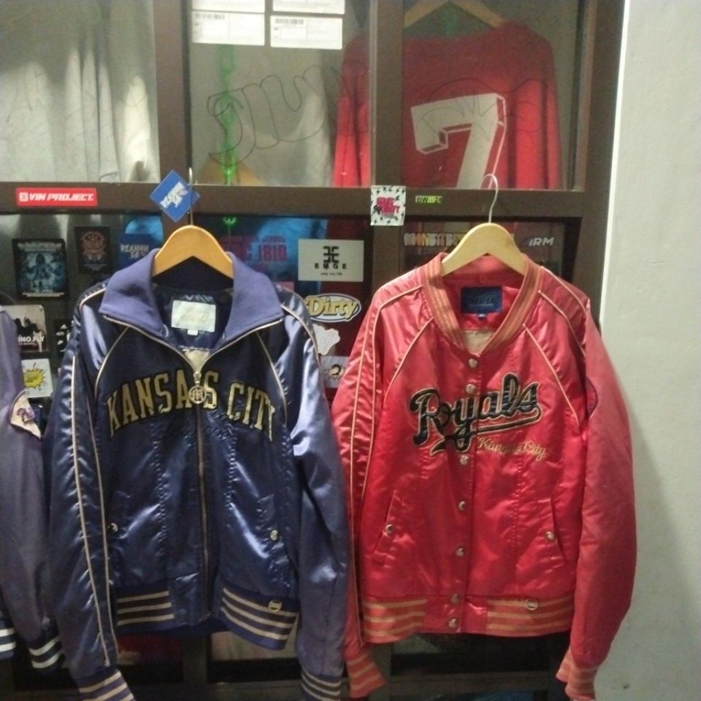 VARSITY MLB JAKET