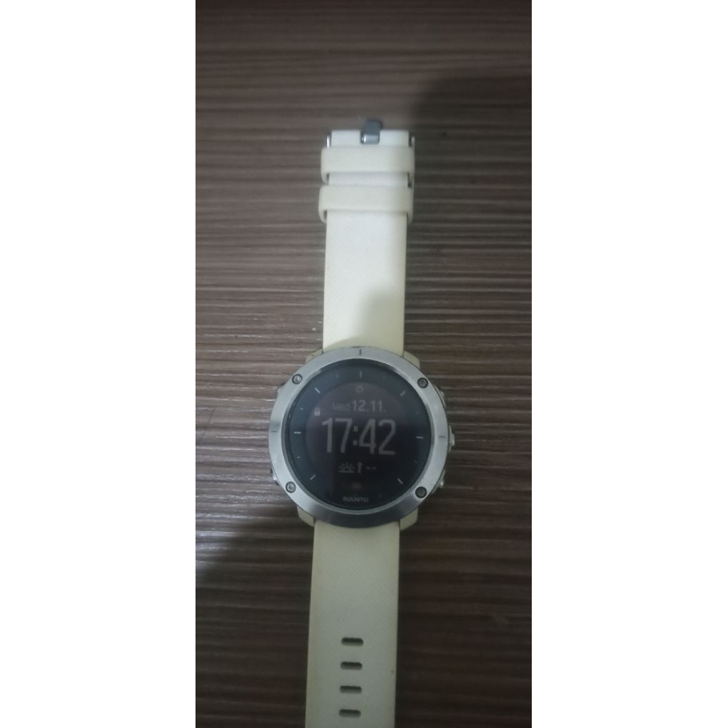 jam tangan Suunto