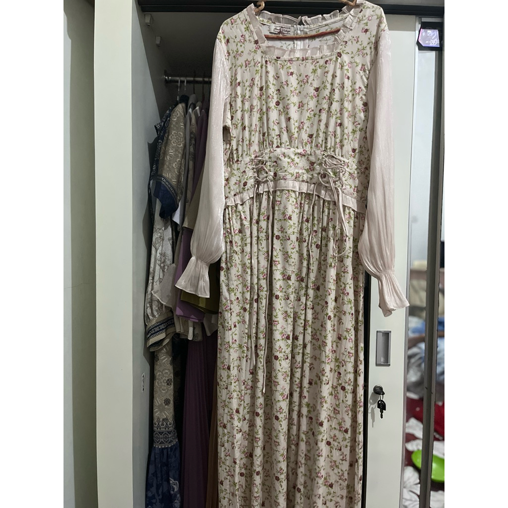 preloved helia fairy dress brand himeka vintage