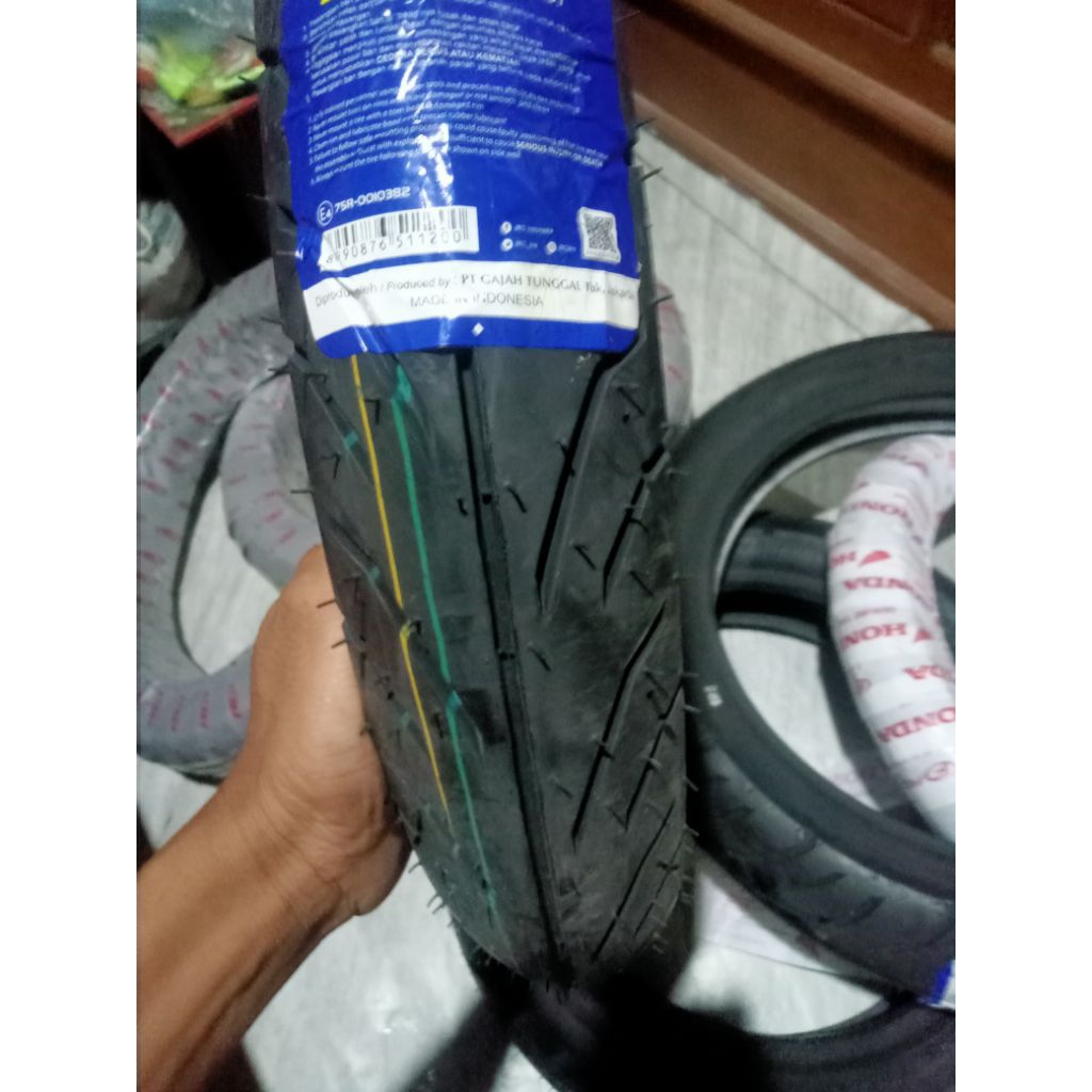 ban depan metik IRC 80/90 ring 14