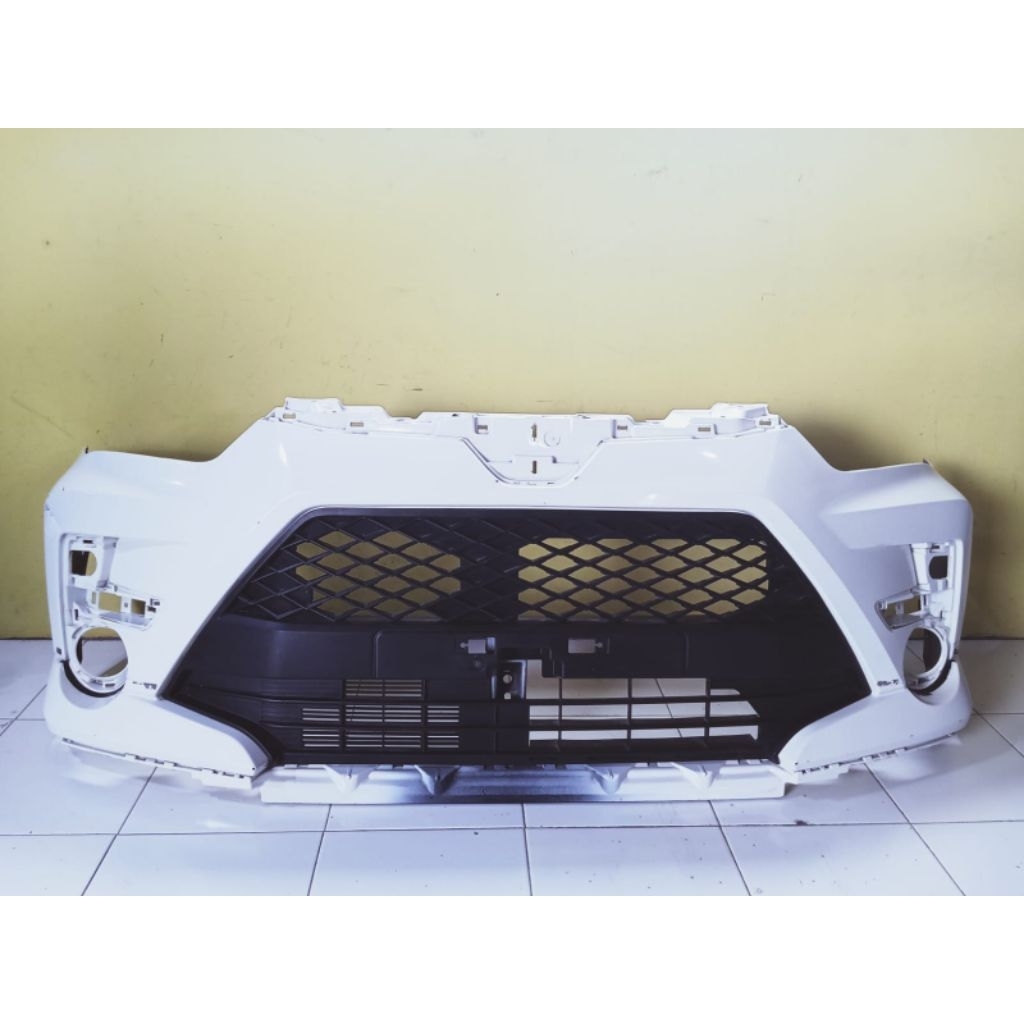Bemper depan Toyota Raize - Rocky.