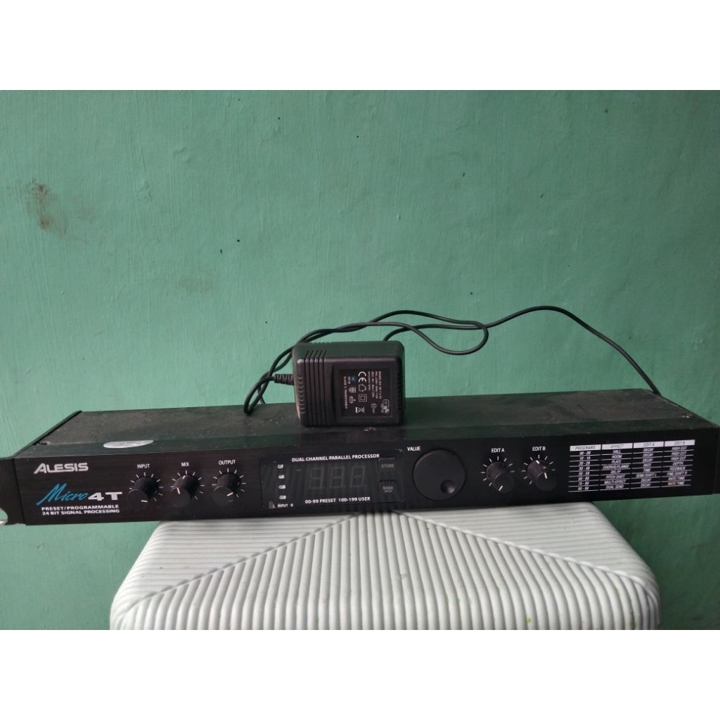 Efek Vocal Alesis kuping besi Taiwan bekas