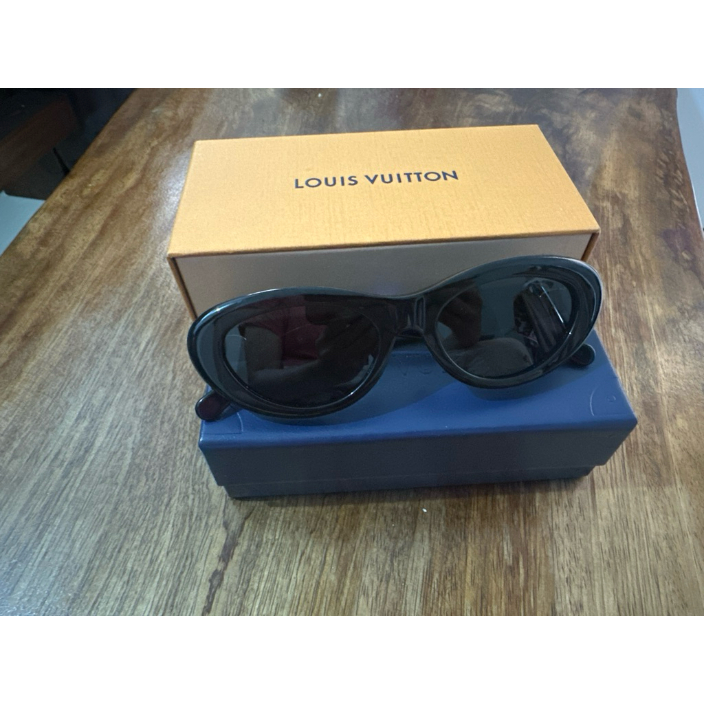 Preloved kacamata Louis Vuitton authentic