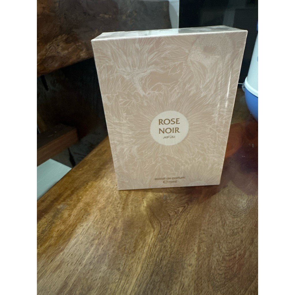 rose Noir parfum new