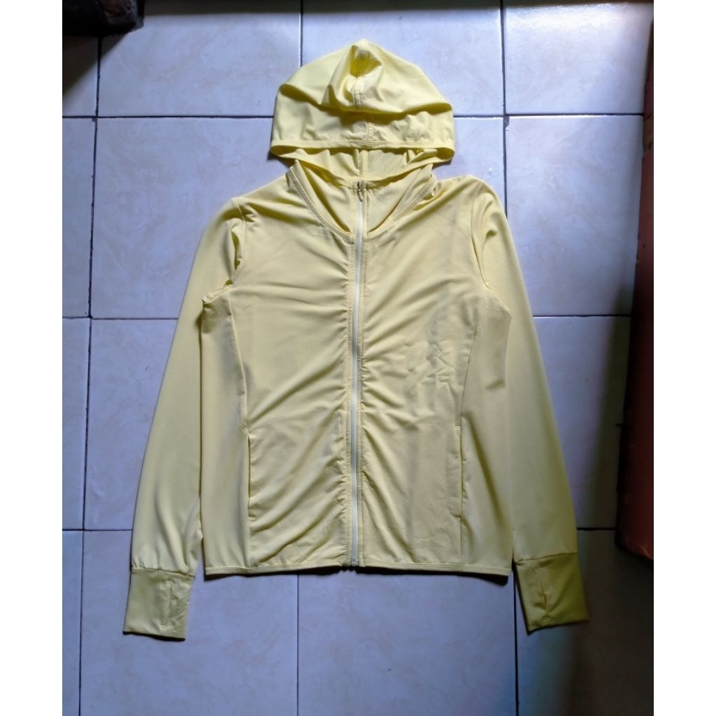 jacket sport Uniqlo airism kuning