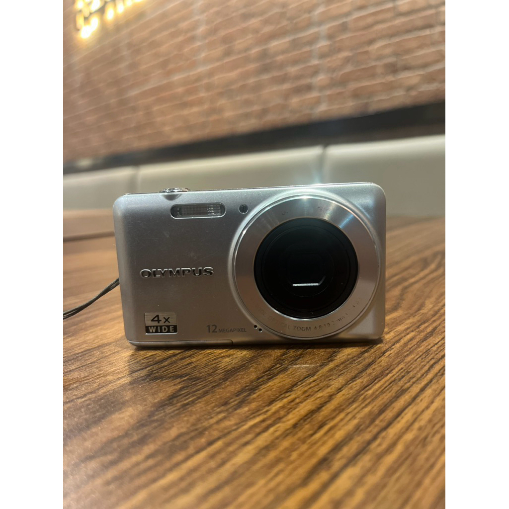 Digital Camera | Olympus VG-110