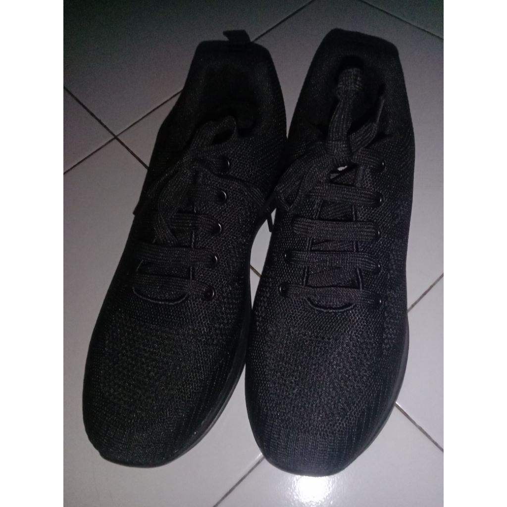 Sepatu Hitam Duff New