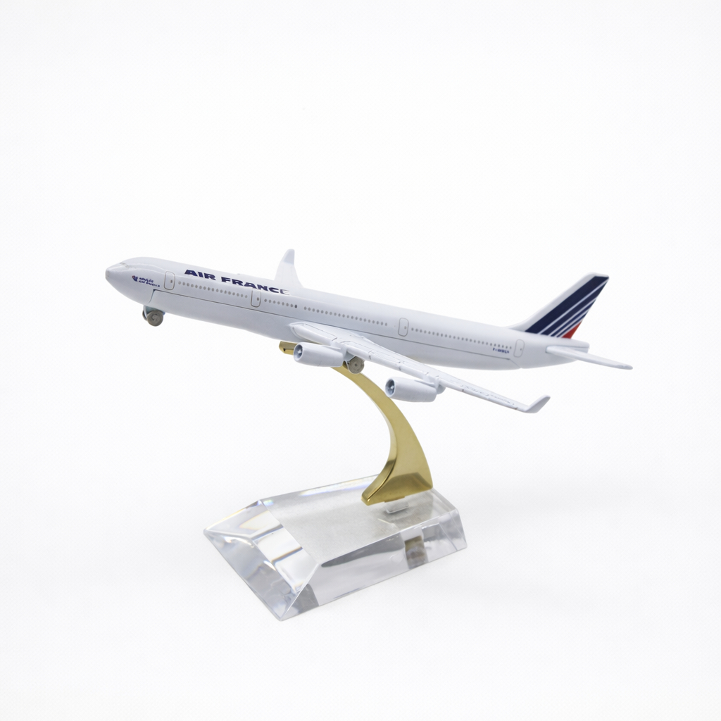 Diecast Miniatur Mainan Pesawat Airbus A340 Air France Airlines Besi Metal