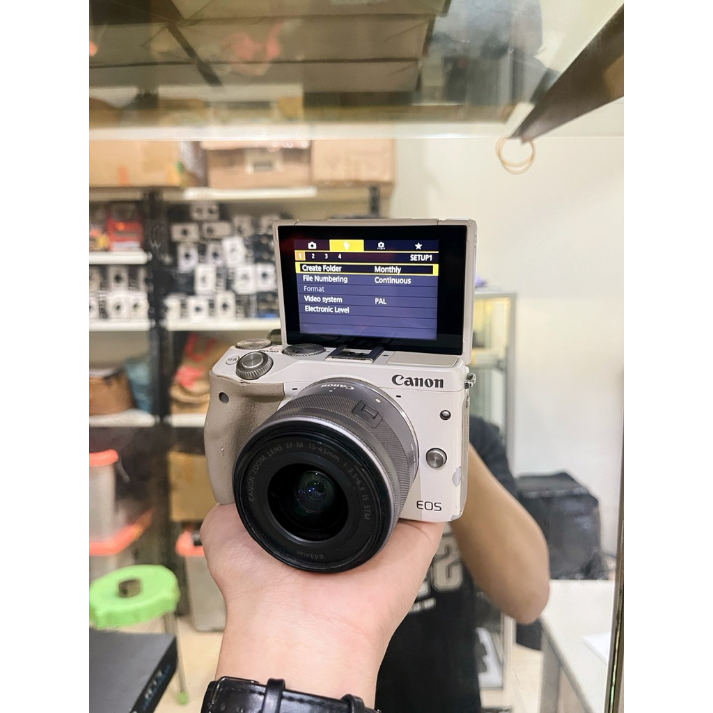 KAMERA MIRRORLESS CANON EOS M3 kit 15-45mm STM