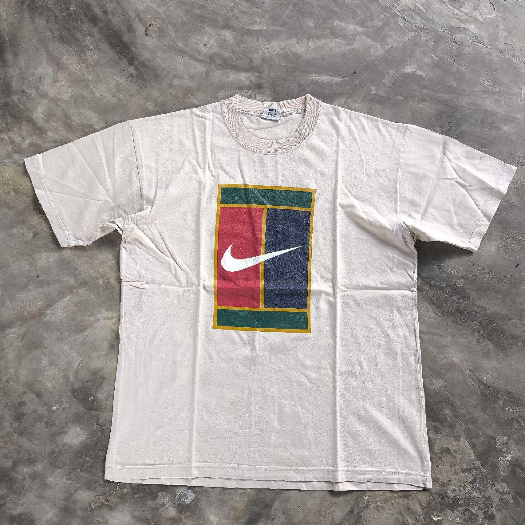 kaos vtg nike tennis court big logo
