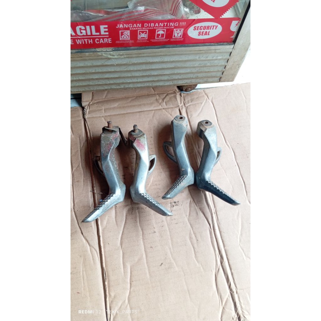 Foot step Belakang Suzuki Skydrive Original Bekas