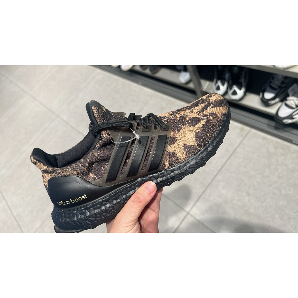 Sepatu Adidas Ultraboost 5.0 DNA W (ori)