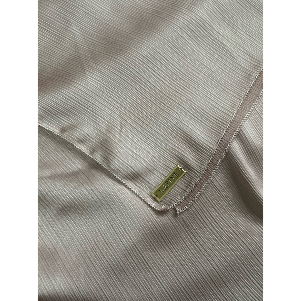 Textured Silk Pashmina Baine by Lafiye Preloved