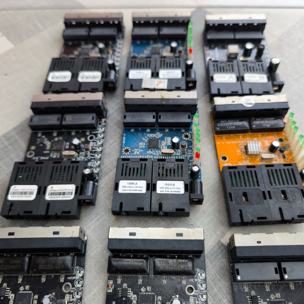 Media Converter HTB 2 Port FO 4 Port LAN DC 2.1x 5.5mm