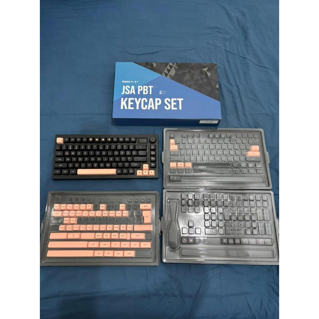 (2ND Second) Pressplay Neo Hallyu Pink on Black Keycaps 189 Keys PBT JSA Profile