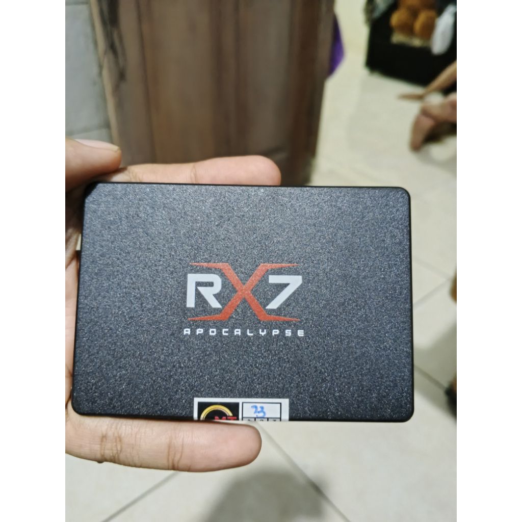SSD SATA RX7 512gb