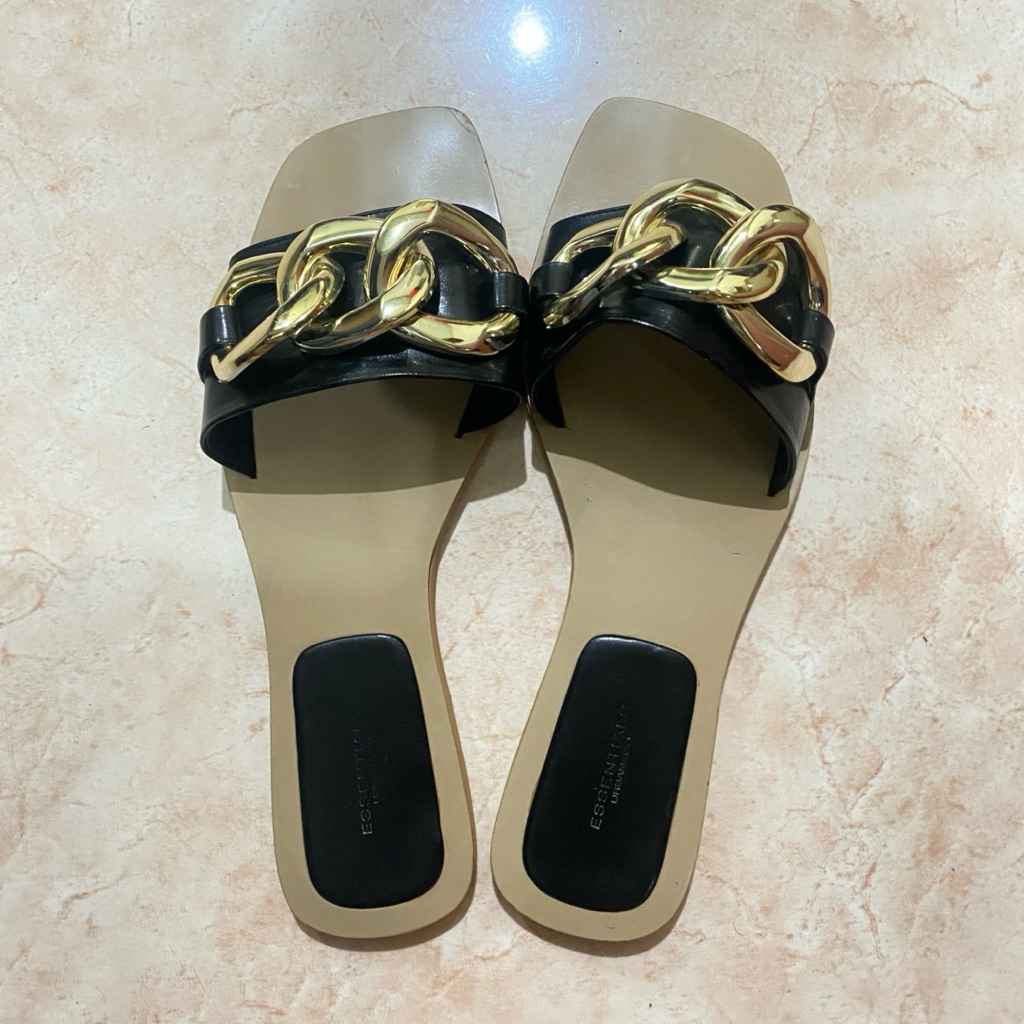 URBAN&CO Evara Essentials Sandal Teplek Size 40