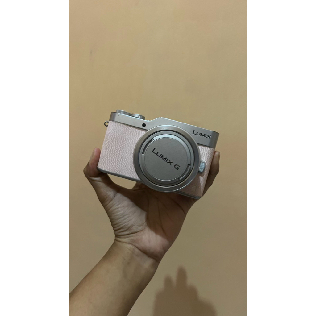 PANASONIC LUMIX GF9
