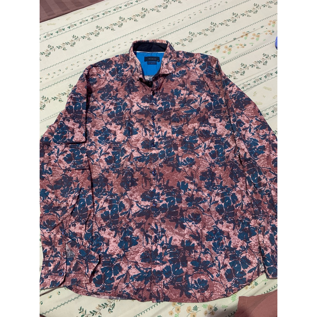 preloved kemeja batik panjang brand MOC size XL slimfit