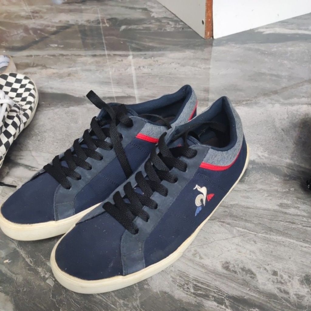 sepatu lecoq sportif bekas zise 43 insole 275
