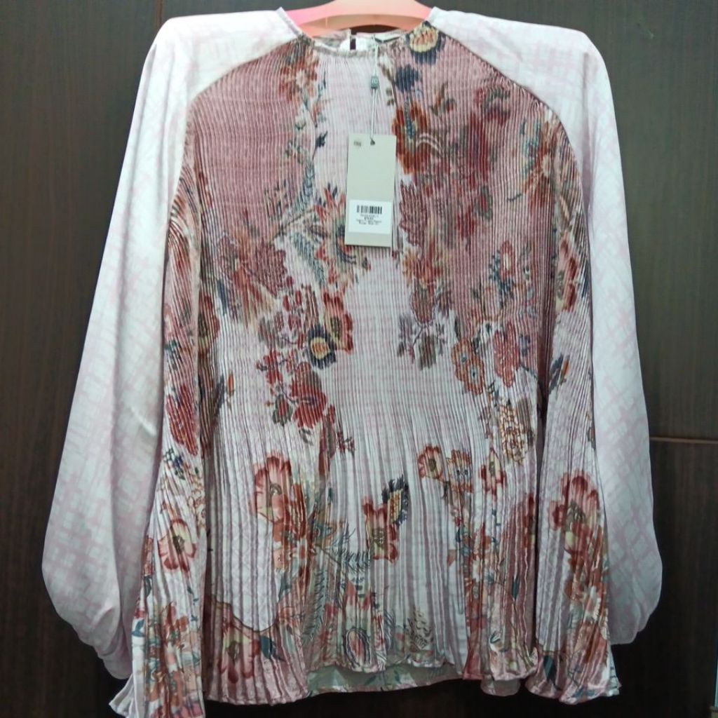 New BJ x Raisa Festive finesse pleated blush pink size S ld 104cm harga tag 975k