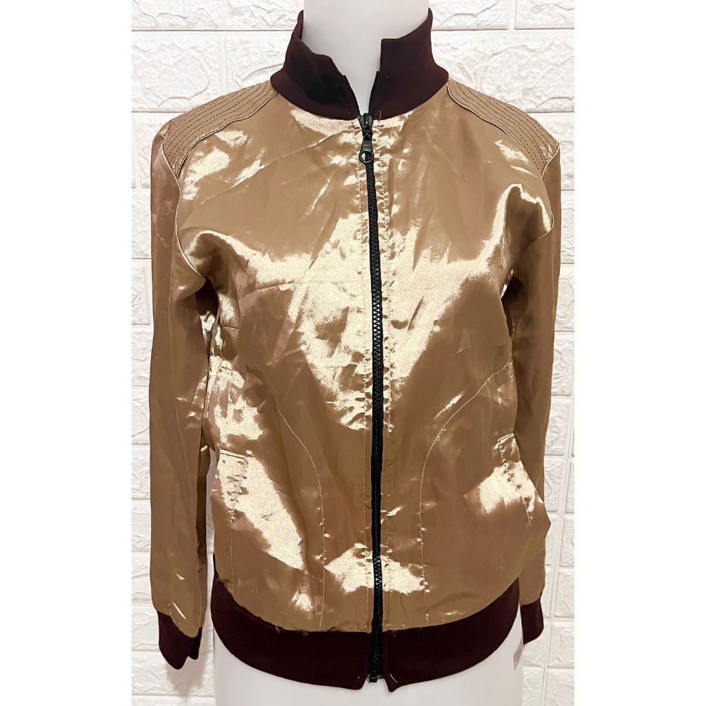 JAKET GLOSSY GOLD WANITA