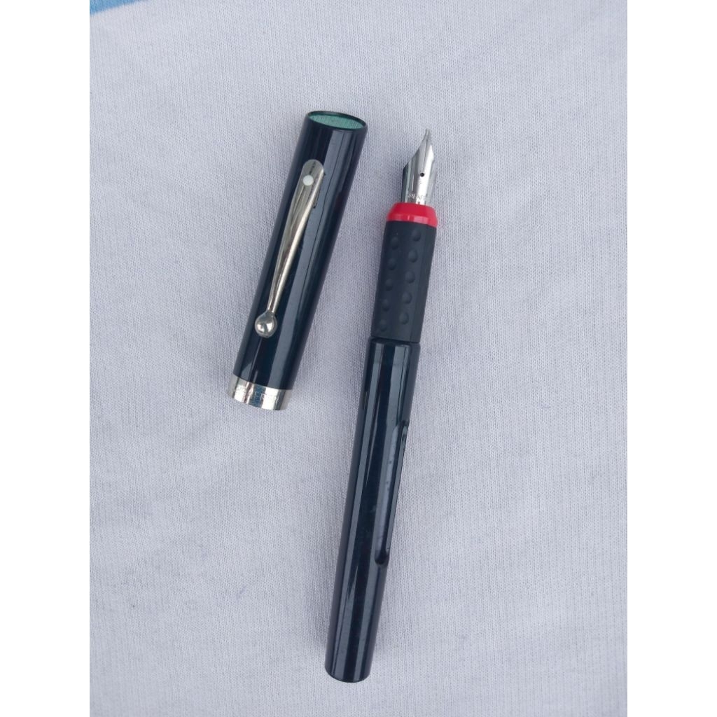 Pulpen Sheaffer Kaligrafi